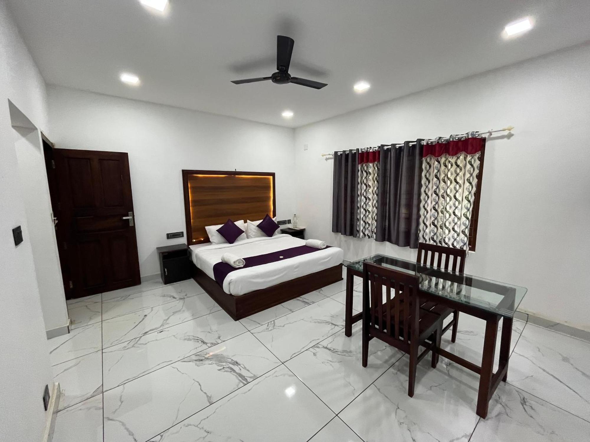 Mount Court Munnar Hotel Exterior foto